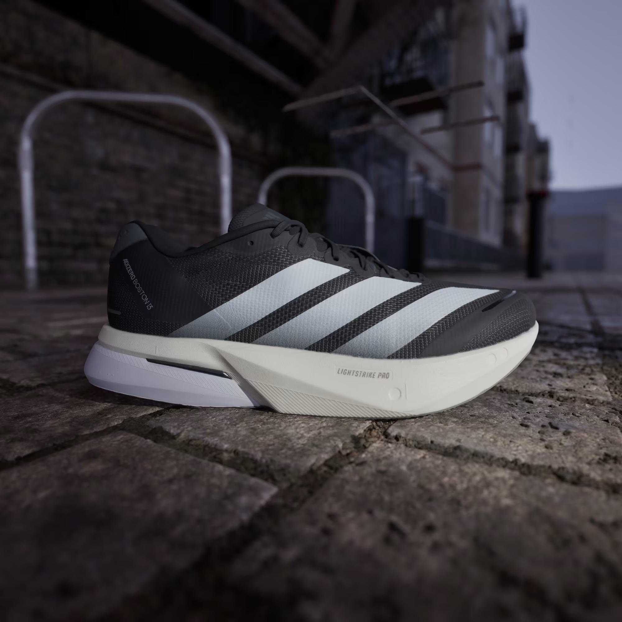 Adizero Boston 13 Dark Blue / Cloud White / Halo Silver