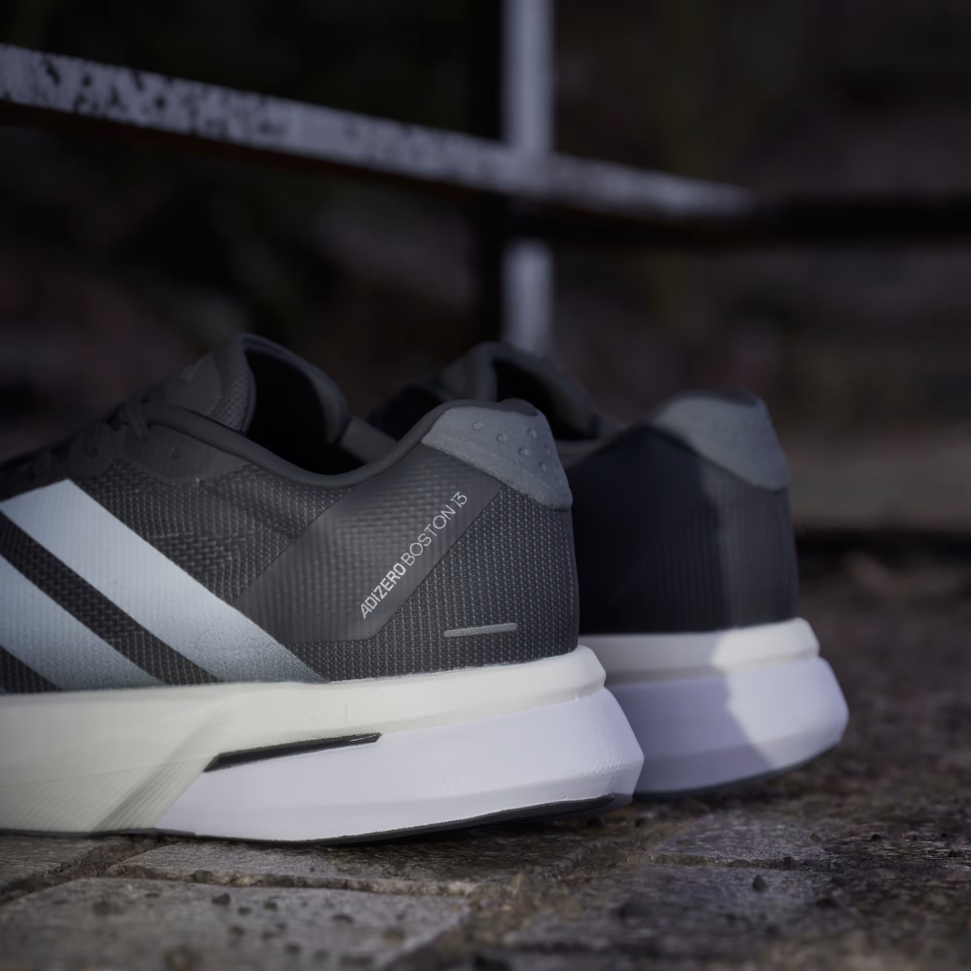 Adizero Boston 13 Dark Blue / Cloud White / Halo Silver